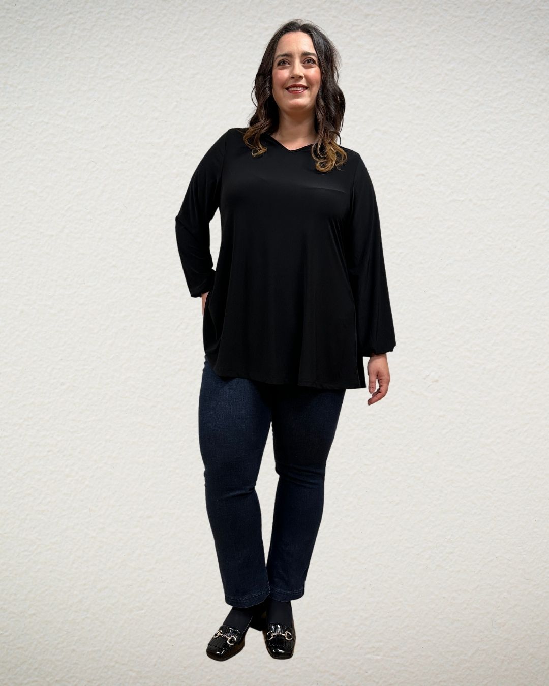 Langarmshirt mit gerafftem Rücken und V-Ausschnitt in