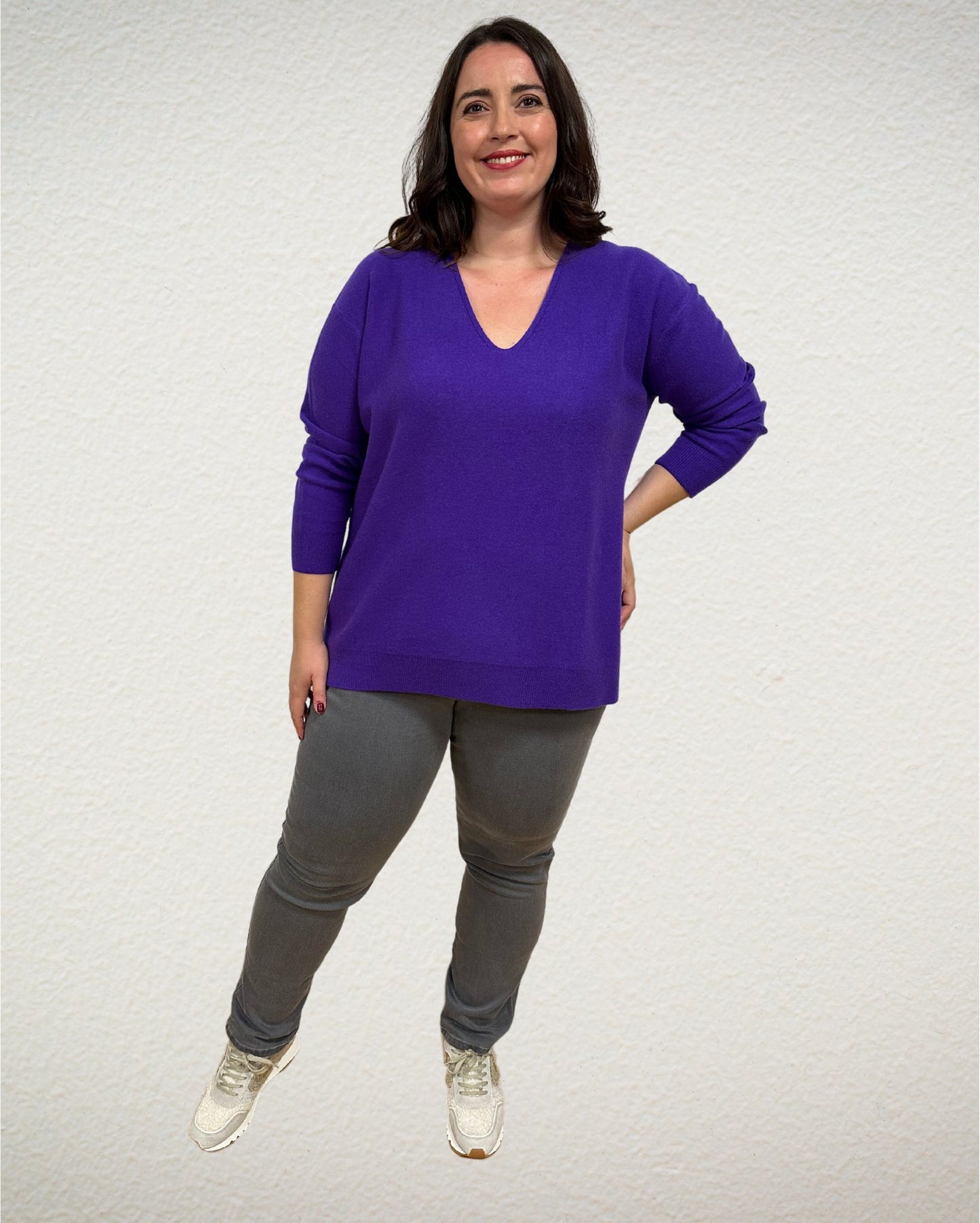V-Ausschnitt Pullover aus Cashmere in Violet