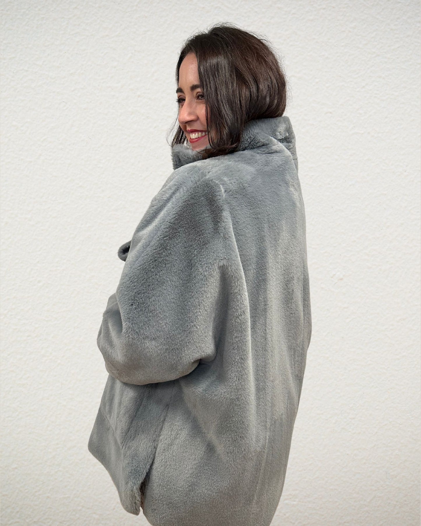 Faux-Fur-Jacke in Grau