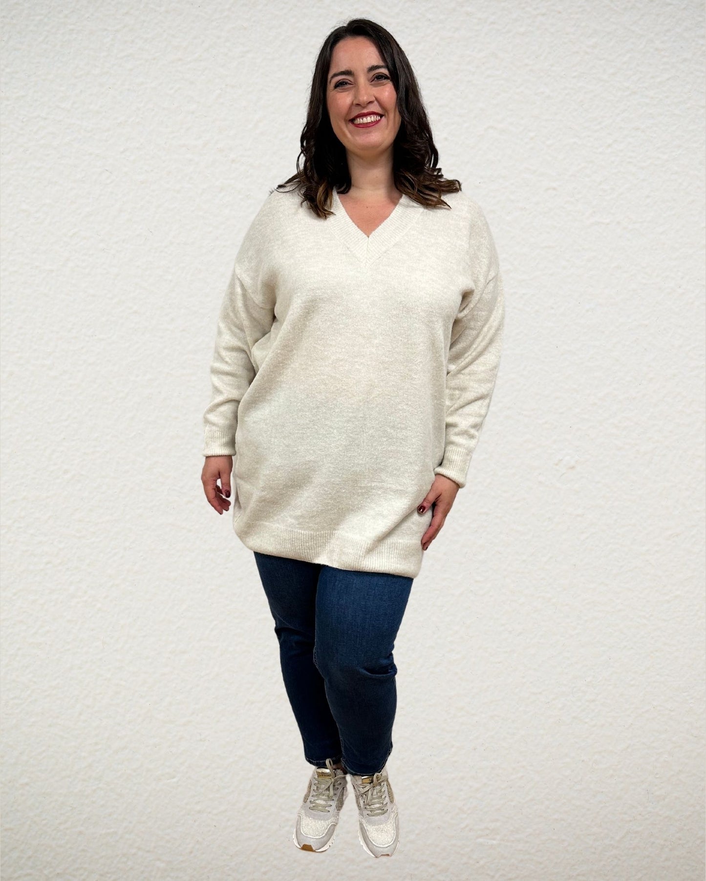 Langer Bouclestrick-Pullover in Crème