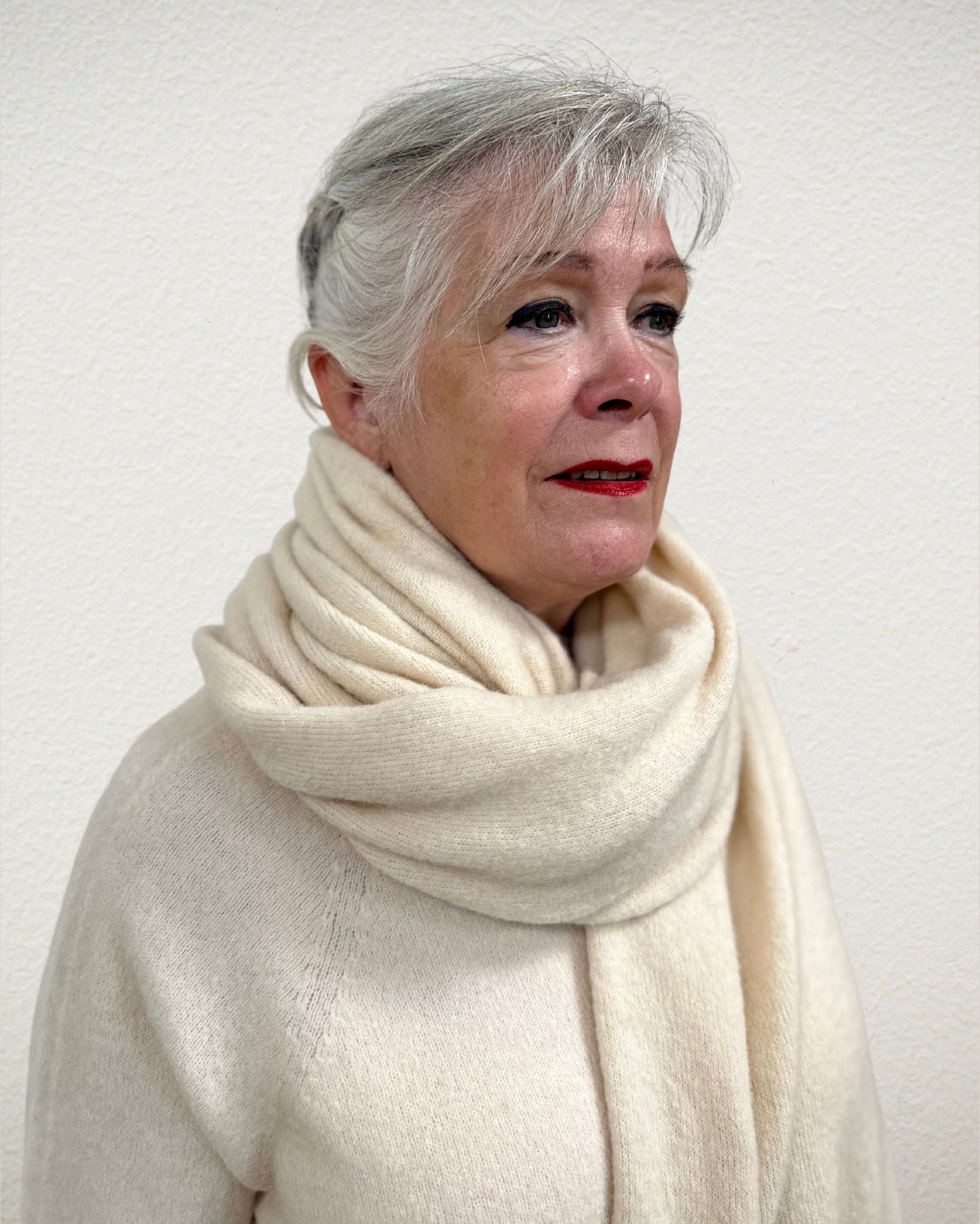 Strickschal in Crème