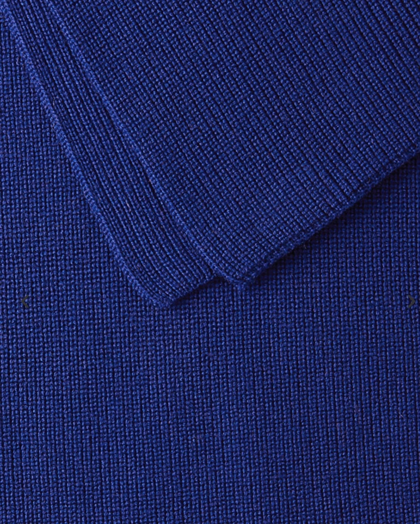 Blauer Strickschal aus 100% Wolle