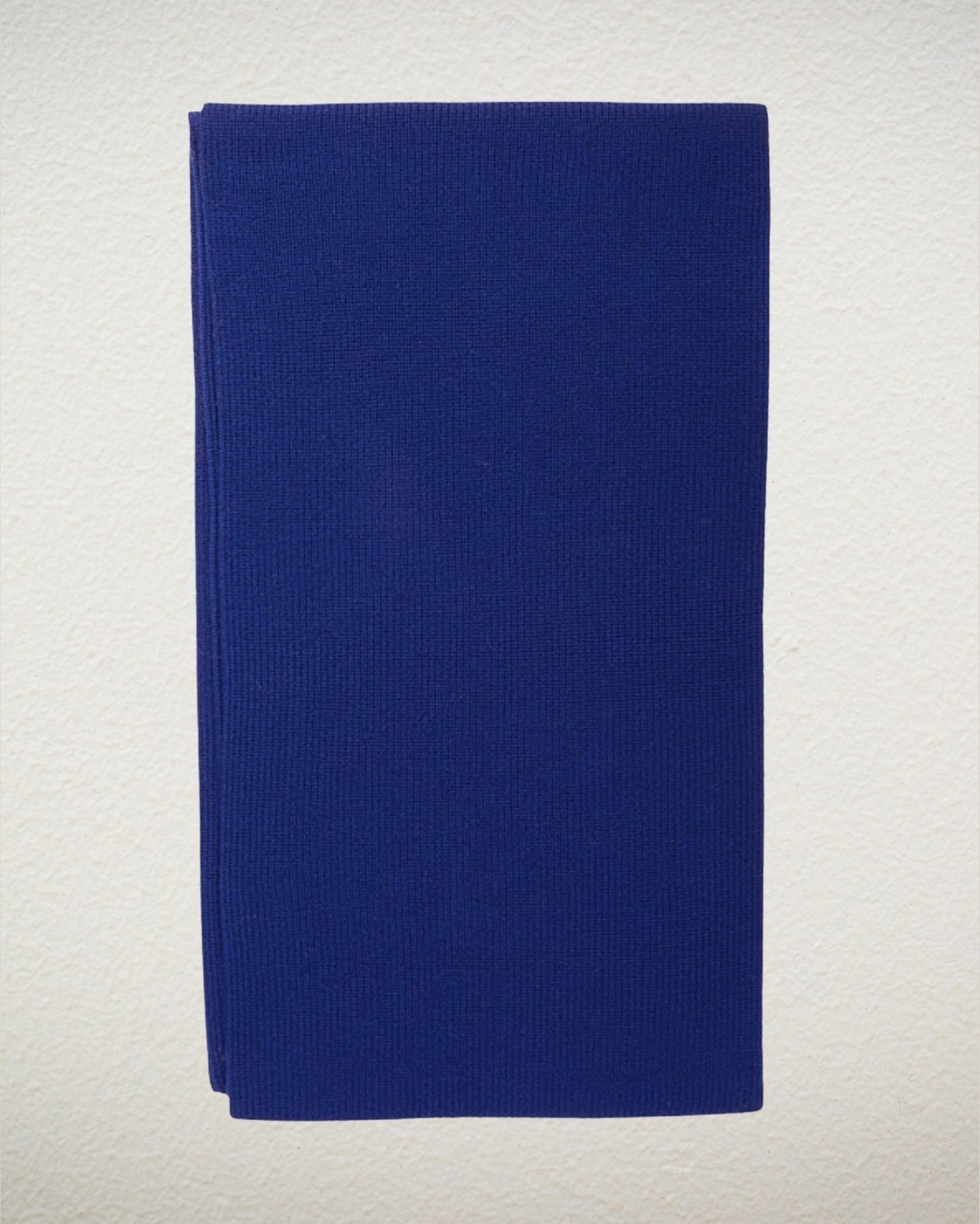 Blauer Strickschal aus 100% Wolle