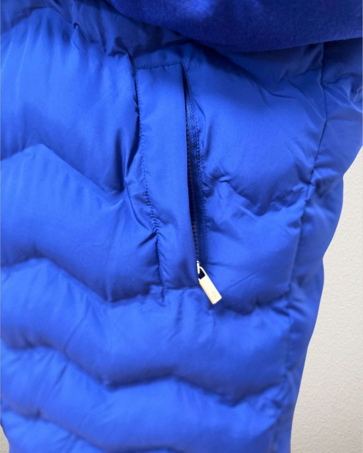 Outdoormantel/-Weste im Stepp-Look in Blau