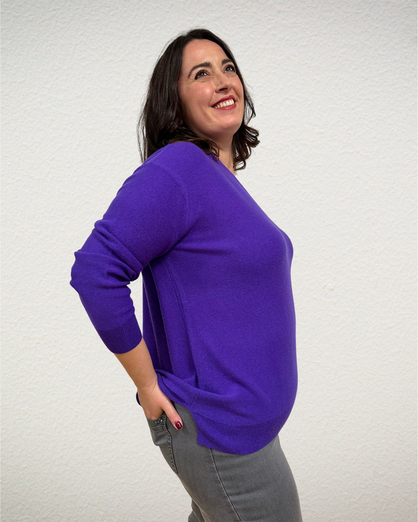 V-Ausschnitt Pullover aus Cashmere in Violet