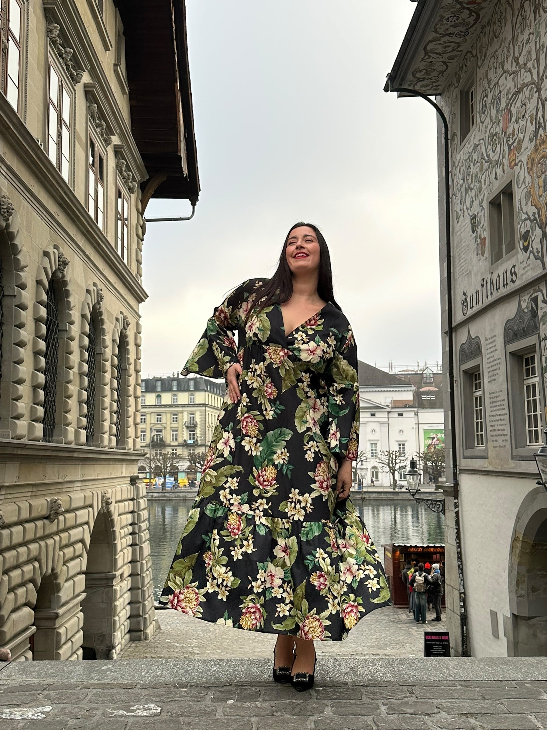 Blumenkleid von MARINA RINALDI BY DE BOER plus Luzern 