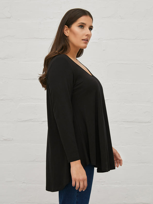 langarm Shirt mit V-Ausschnitt in Schwarz von Mat Fashion_grosse Grösse_DE BOER plus Luzern_3