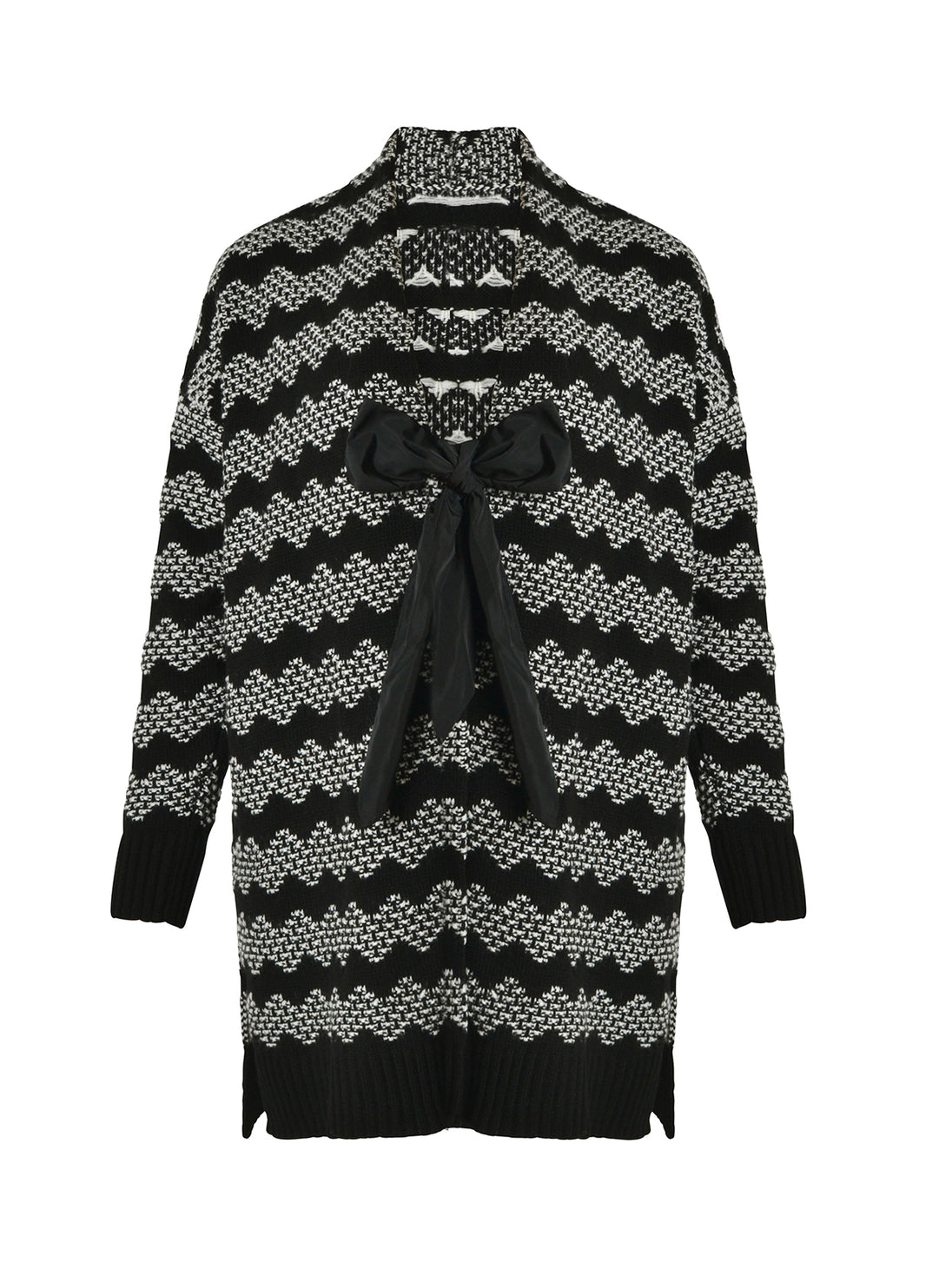 Strickmantel in Schwarz/Weiss mit Masche zum Binden von Mat Fashion_grosse Grössen_DE BOER plus_6