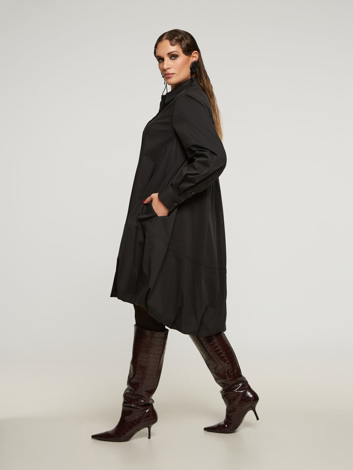 Baumwollkleid in Schwarz von Mat Fashion_grosse Grössen_DE BOER plus_5