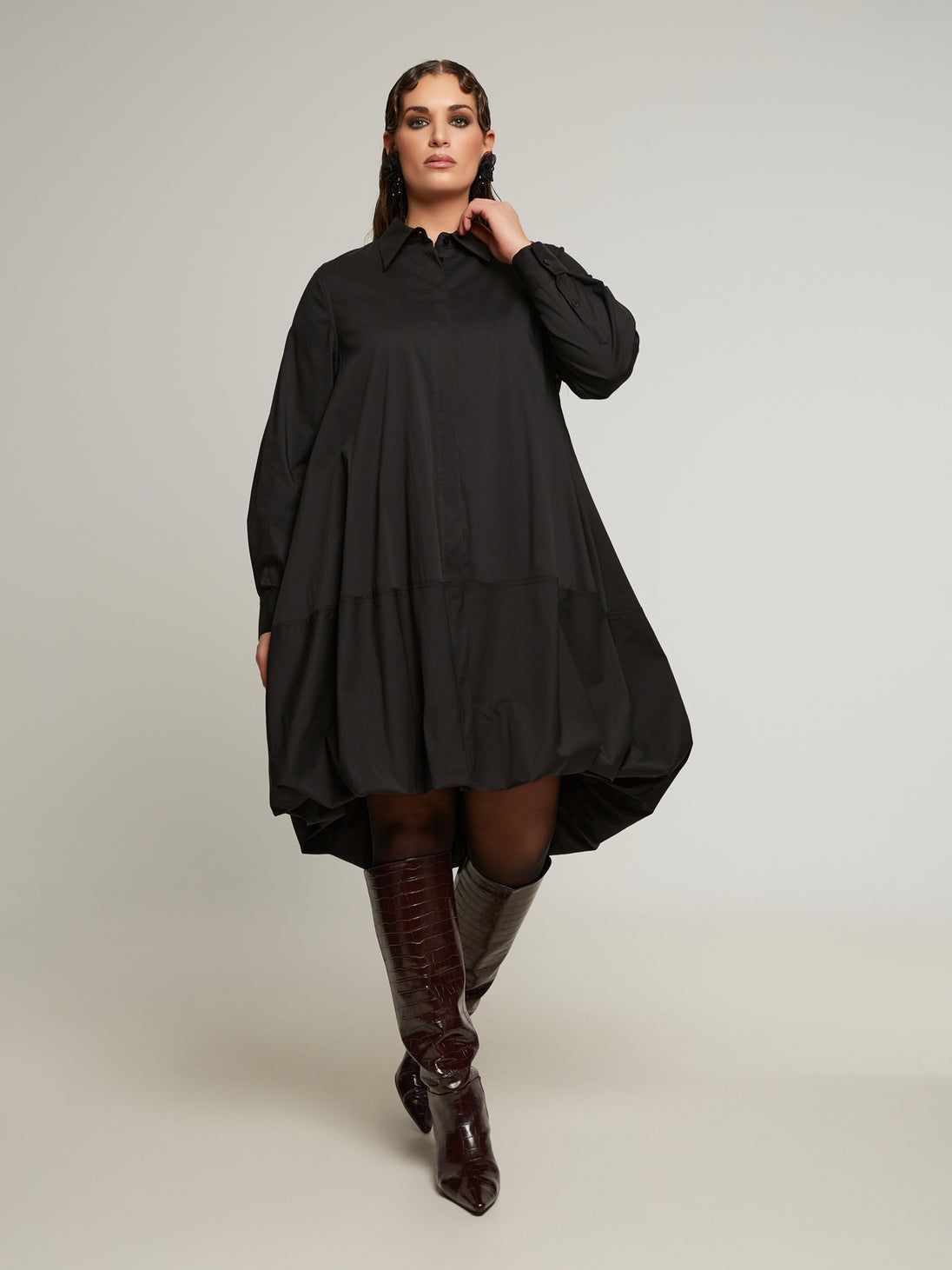 Baumwollkleid in Schwarz von Mat Fashion_grosse Grössen_DE BOER plus_3