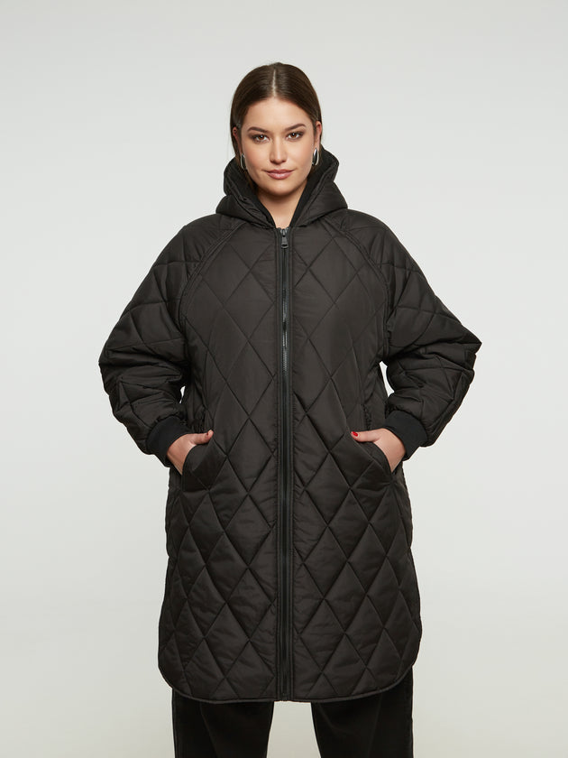 Wintermantel mit Kapuze in Schwarz von Mat Fashion_grosse Grössen_DE BOER plus Luzern_4