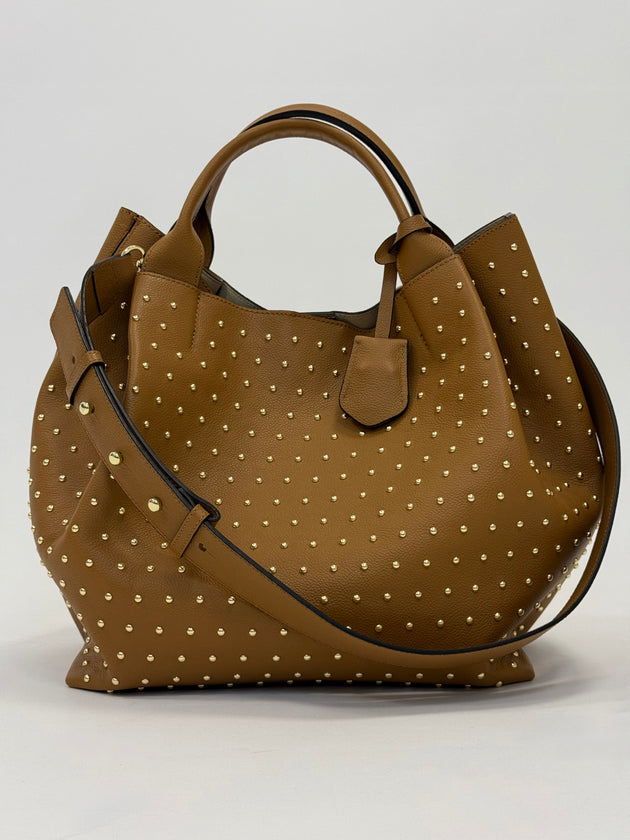 Tasche mit Gold Nieten von Abro_DE BOER plus_Luzern_1