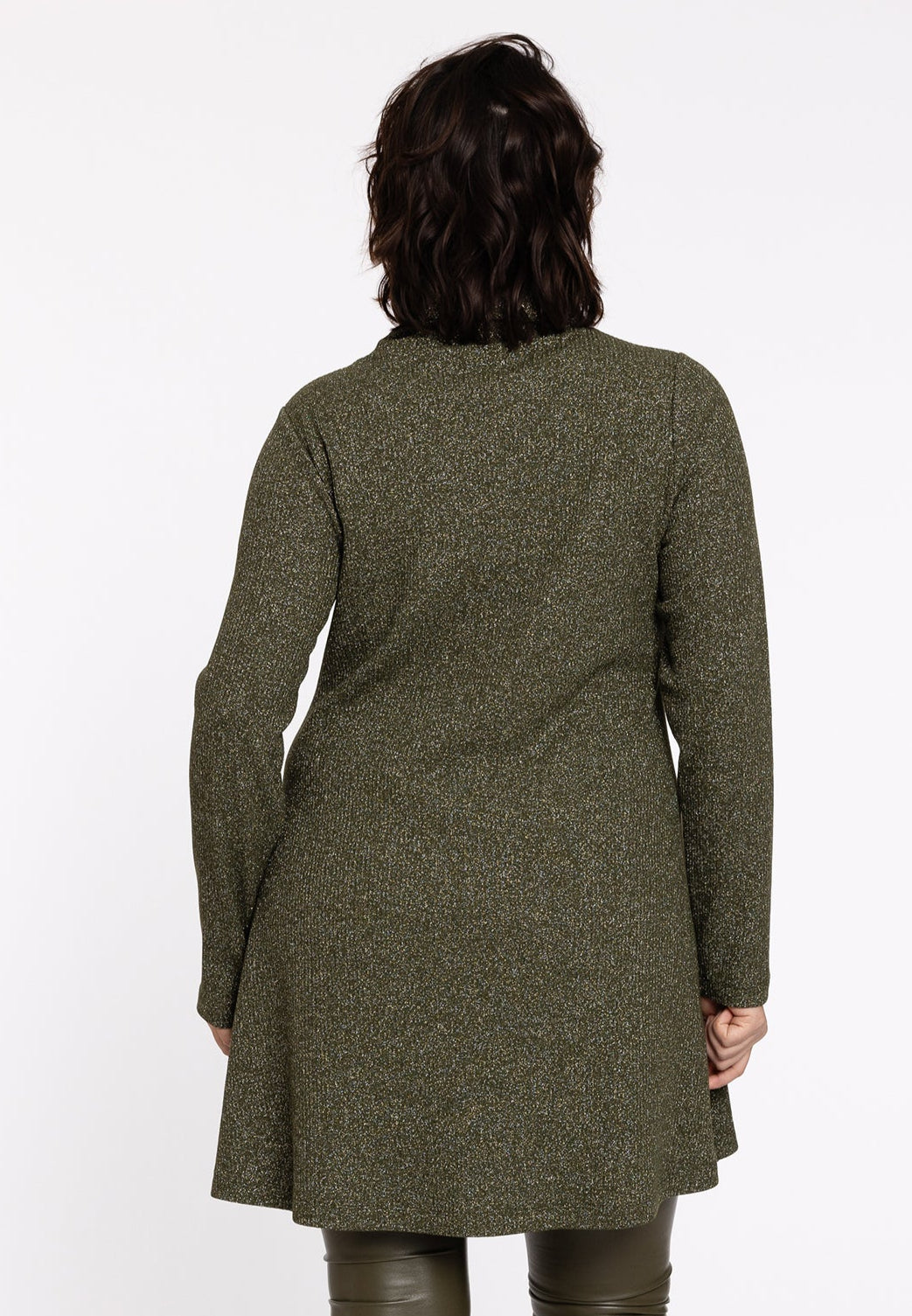 Rundhals Pullover mit Lurex in der Farbe Khaki von YOEK FASHION_grosse Grössen_DE BOER plus Luzern_3