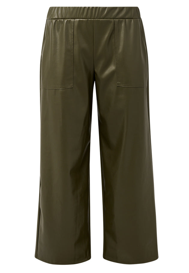weite Fake Lederhose von YOEK_grosse Grössen_DE BOER plus Luzern_1