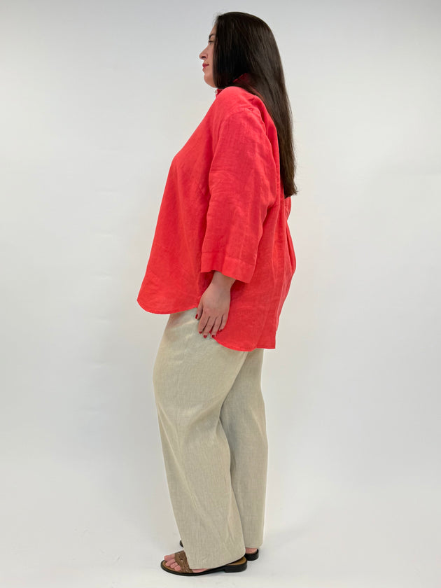Leinebluse in Coral mit 3/4 Arm von Backstage_grosse Grössen_DE BOER plus Luzern_3