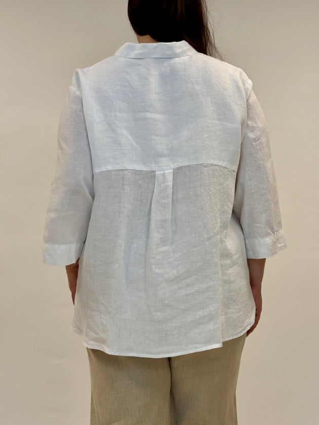 weisse Leinebluse mit 3/4 Arm von Backstage_grosse Grössen_DE BOER plus Luzern_3