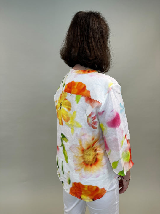 Leinenbluse mit Fantasie-Blumenprint von Backstage_grosse Grössen_DE BOER plus  Luzern_5