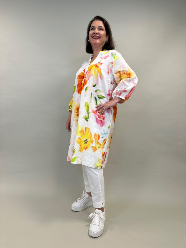 Leinenkleid in Blumenprint von Backstage_grosse Grössen_DE BOER plus Luzern_2