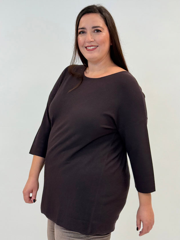 Modern-Basic Pullover mit rundhals Ausschnitt in Dunkelbraun von Handmade_grosse Grössen_DE BOER plus_2