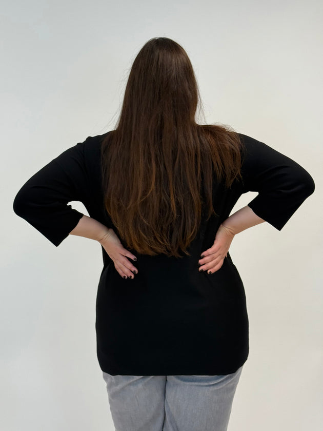 Modern-Basic Pullover mit rundhals in Schwarz von Handmade_grosse Grössen_DE BOER plus_2
