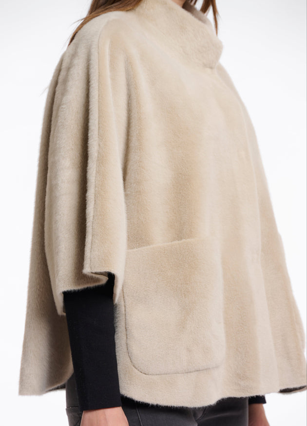 Fake Fur Jacke in Sand von Rino & Pelle_grossen Grössen_DE BOER plus Luzern_2