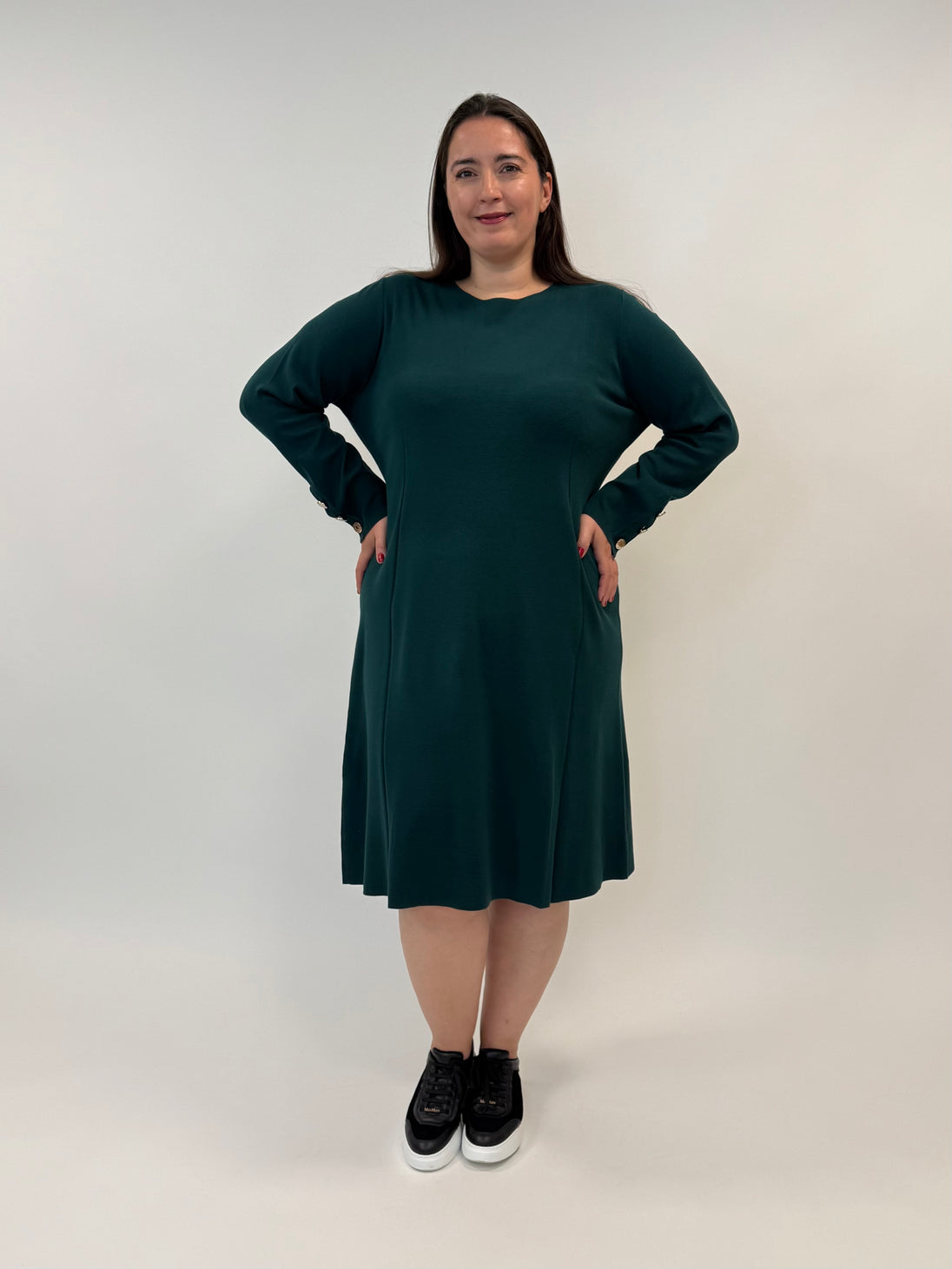Viskose-Strickkleid in Petrol mit Schmuckknöpfen von Elena Mirò_grossen Grössen_DE BOER plus Luzern_1