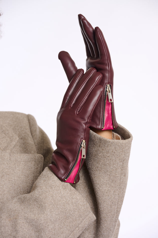 Handschuhe in Bordeaux mit Reissverschluss von Rino & Pelle_grossen Grössen_DE BOER plus Luzern_2