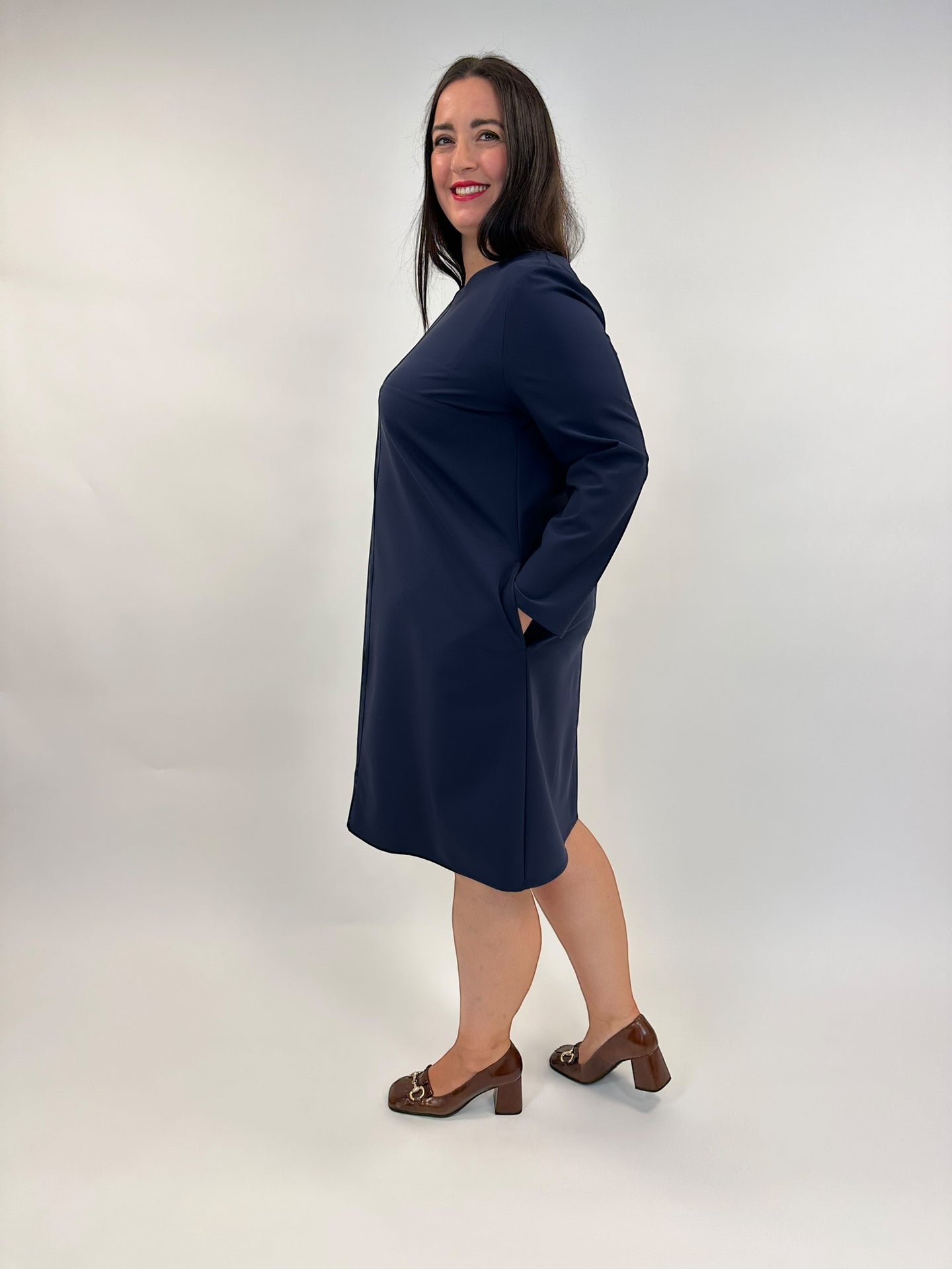 Technostretch-Kleid in leichter A-Form von Hindahl&Skudenly - grosse Grössen - DE BOER plus Luzern