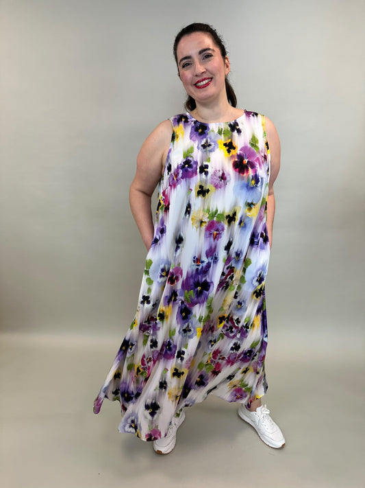 Langes Kleid mit Blumenprint ohne Arm