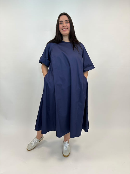 Baumwoll-Kleid in Marine von Mat Fashion_grosse Grössen_DE BOER plus Luzern_1