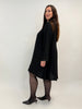 Kleid in Schwarz in fallendem Stoff in Schwarz von Mat Fashion_grosse Grössen_DE BOER plus Luzern_4