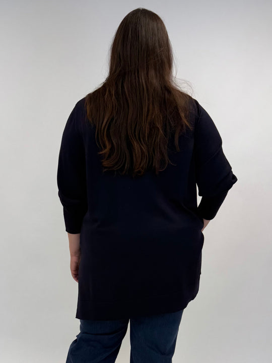 Rundhals-Pullover in Schwarz mit seitlichen Schlitzen von Marina Rinaldi_grossen Grössen_DE BOER plus Luzern_4