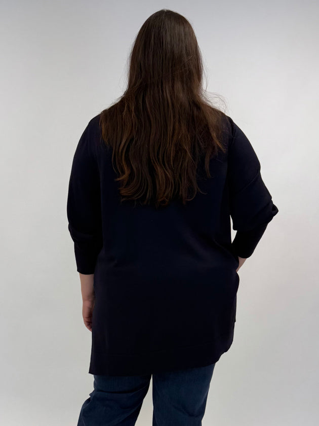 Rundhals-Pullover in Schwarz mit seitlichen Schlitzen von Marina Rinaldi_grossen Grössen_DE BOER plus Luzern_4