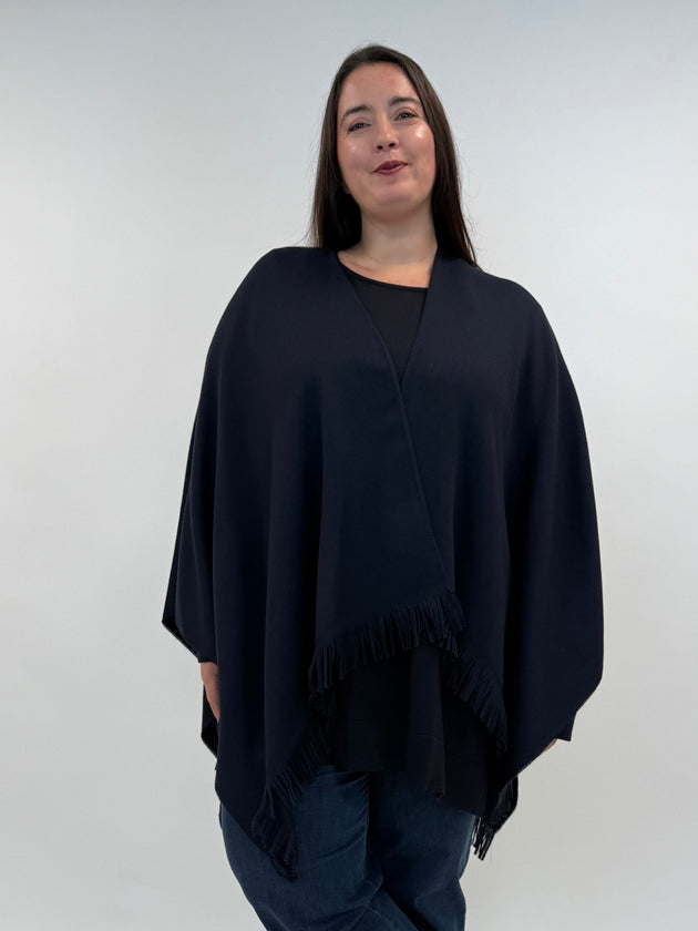 Dunkelblauer Poncho mit Fransen von Marina Rinaldi_grossen Grössen_DE BOER plus_4