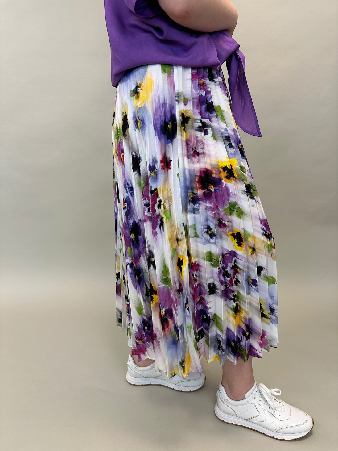 Pliesse-Jupe mit Blumenprint von Mat Fashion_grosse Grössen_DE BOER plus Luzern