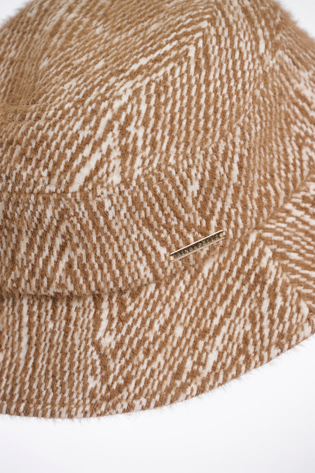 Hut in Fantasie-Print Camel/Weiss von Rino & Pelle_grossen Grössen_DE BOER plus Luzern_3