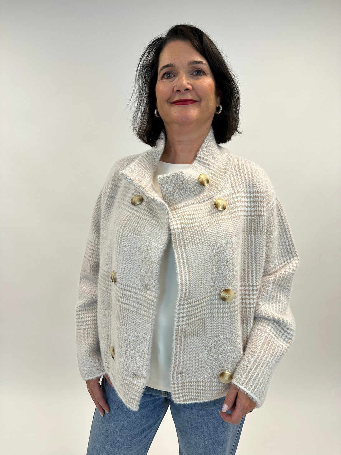 Doppelreiher-Wolloptik-Strickjacke - mit Glencheck von Rino&Pelle - grosse Grössen - DE BOER plus Luzern