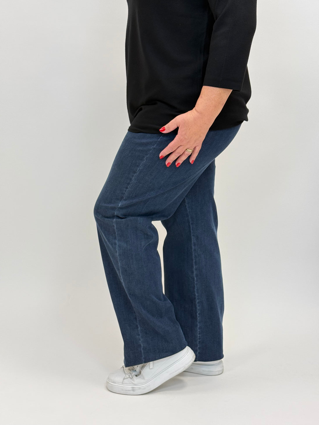 graue Jeans von Raphaela by Brax_grosse Grössen_DE BOER plus Luzern_4