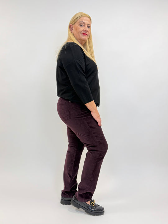Feincord Hose in Bordeaux von Raphaela by Brax_grosse Grössen_DE BOER plus Luzern_3