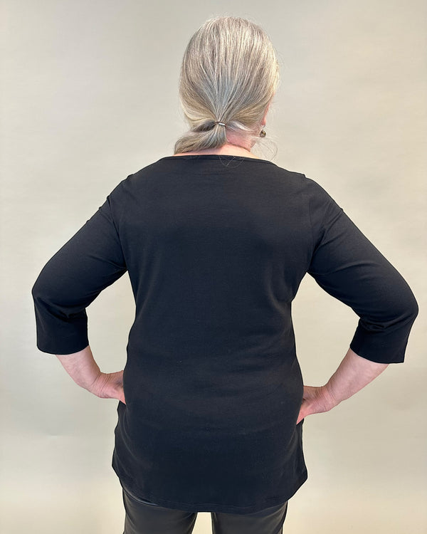 3/4 T-Shirt schwarz von Thylie_Modelle Bridget_grosse Grössen_DE BOER plus Luzern