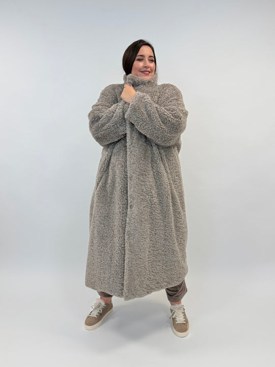 Fake Fur reversibler Mantel in Taupe von White Label by Rofa_grosse Grössen_DE BOER plus Luzern_1