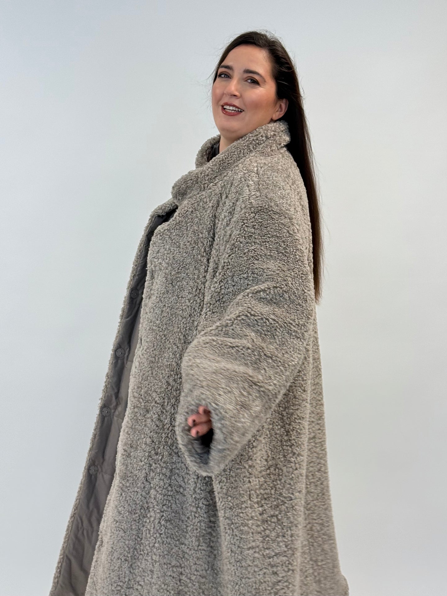 Fake Fur reversibler Mantel in Taupe von White Label by Rofa_grosse Grössen_DE BOER plus Luzern_3