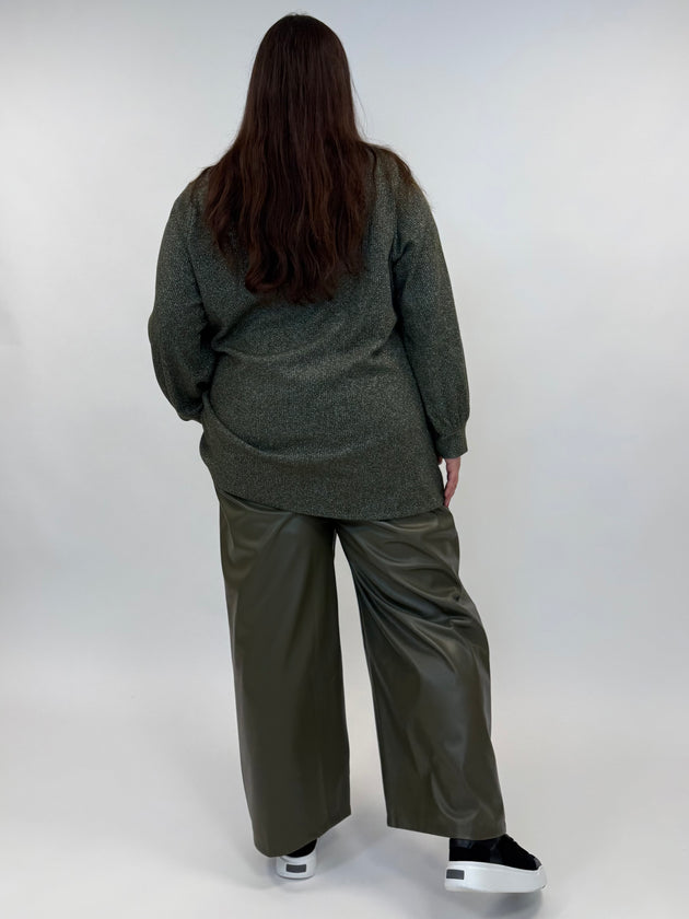 weite Fake Lederhose in Khaki von Yoek_grossen Grössen_DE BOER plus Luzern_4