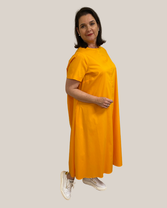 luftiges oranges Baumwoll-Kleid mit Seitentaschen von Mat Fashion - grosse Grössen - deboerplus