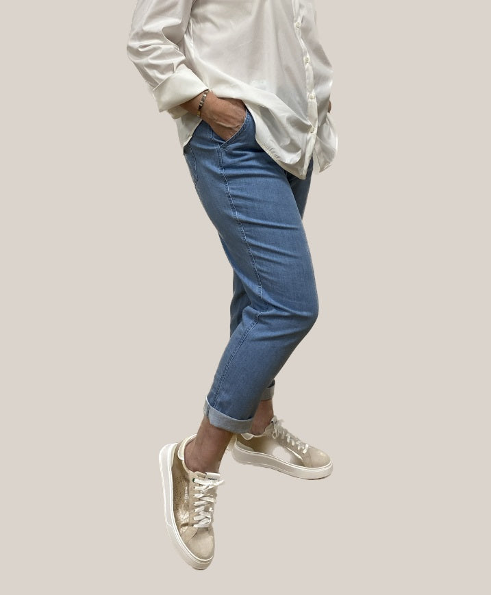 leichte Chino-Jeans in einem leichten Sommermaterial von Raphaela by Brax - grosse Grössen - deboerplus 